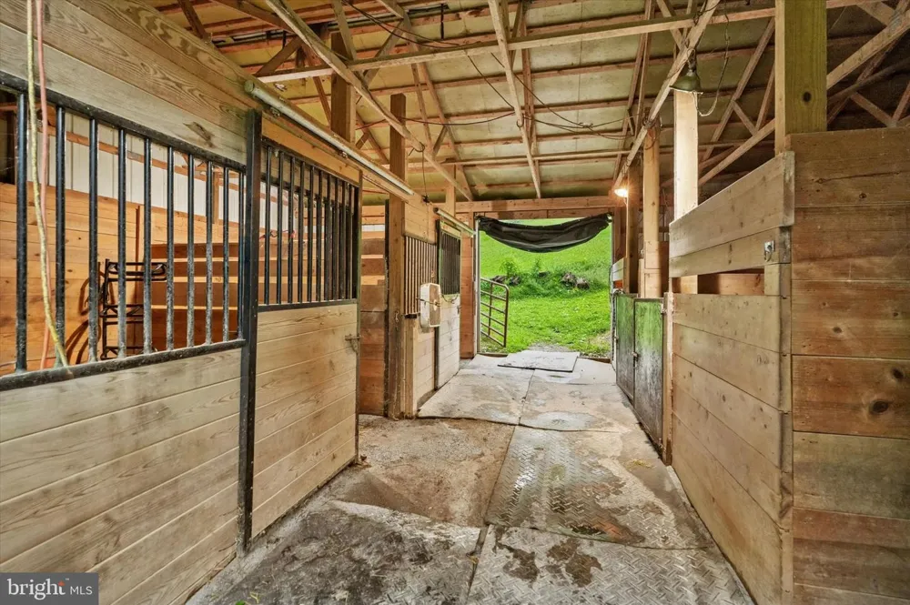79 E HIGHLAND ROAD Parkesburg, PA 19365