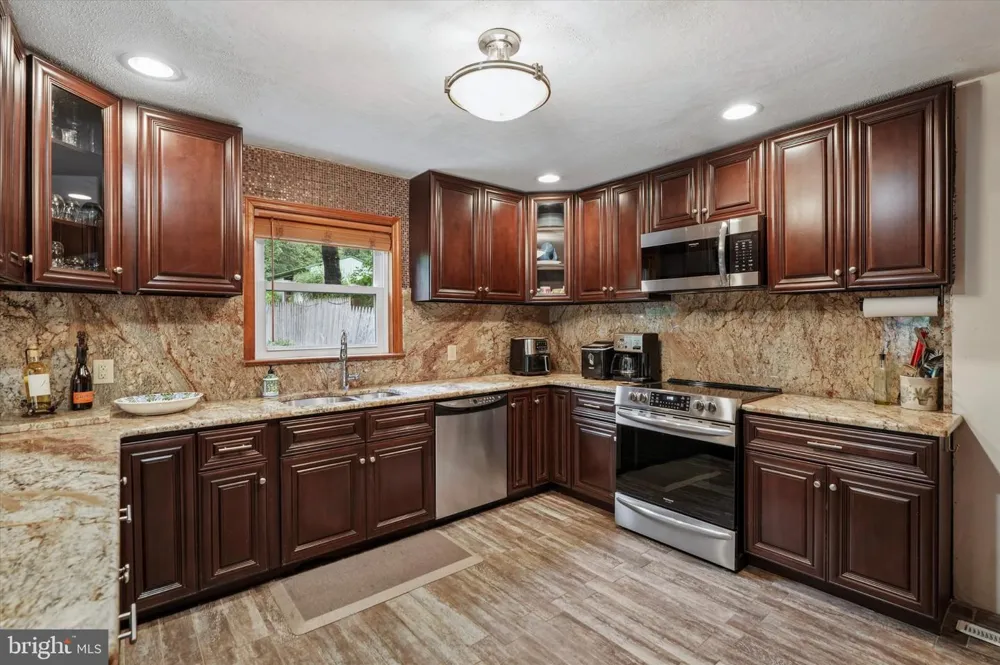 79 E HIGHLAND ROAD Parkesburg, PA 19365