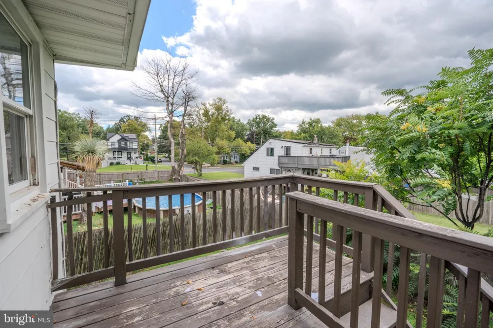 50 E LANDING ROAD Blackwood, NJ 08012
