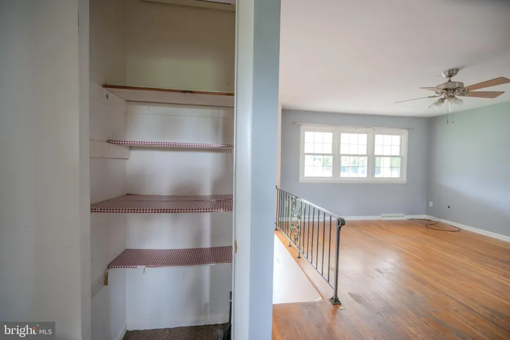 50 E LANDING ROAD Blackwood, NJ 08012