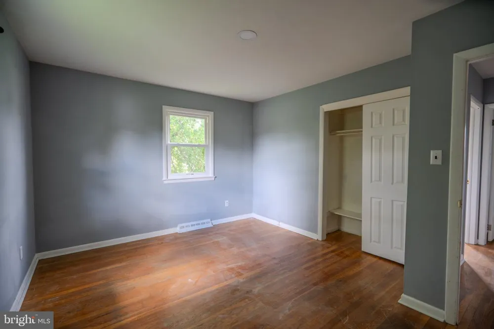 50 E LANDING ROAD Blackwood, NJ 08012