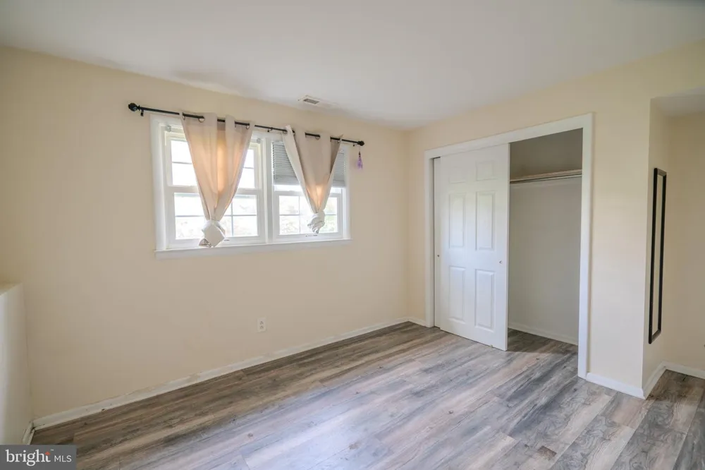 50 E LANDING ROAD Blackwood, NJ 08012