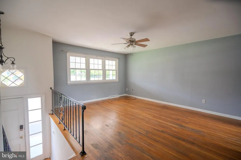 50 E LANDING ROAD Blackwood, NJ 08012