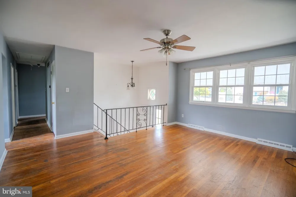 50 E LANDING ROAD Blackwood, NJ 08012