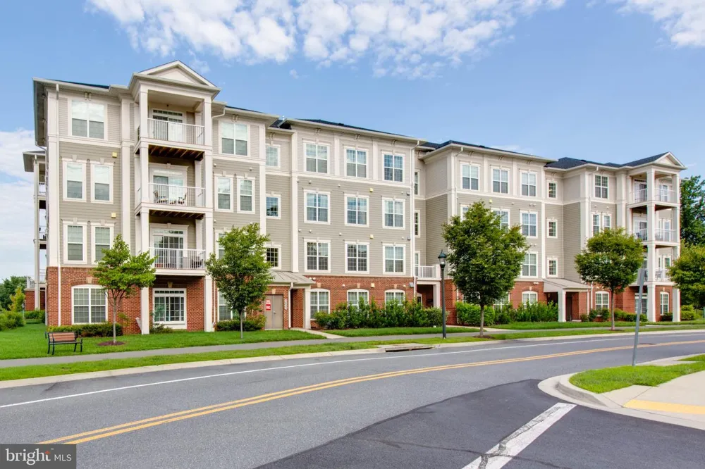 3825 DOC BERLIN DRIVE #17 Silver Spring, MD 20906