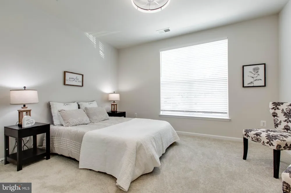3825 DOC BERLIN DRIVE #17 Silver Spring, MD 20906