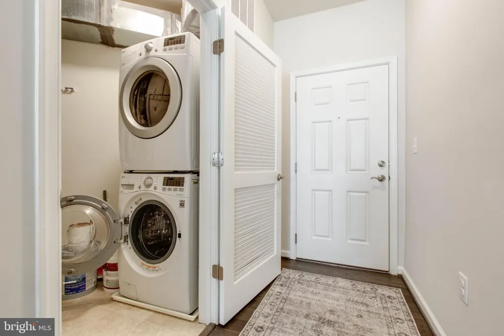 3825 DOC BERLIN DRIVE #17 Silver Spring, MD 20906
