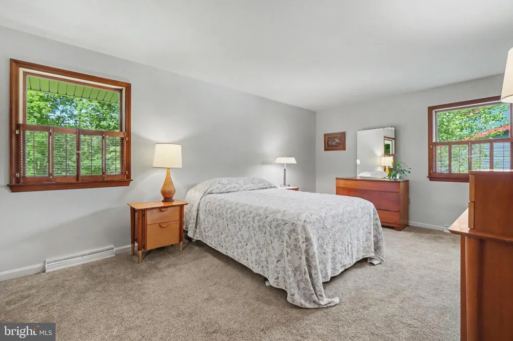 819 MEADOW LANE Camp Hill, PA 17011
