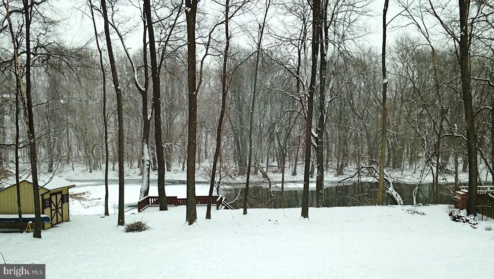 819 MEADOW LANE Camp Hill, PA 17011