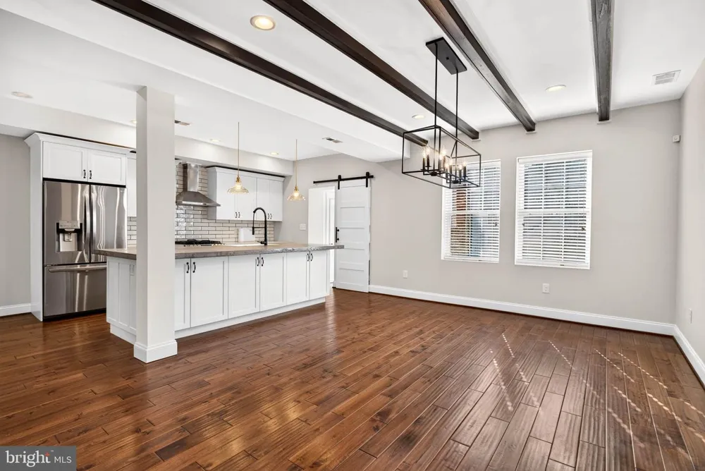3802 GREENMOUNT AVENUE Baltimore, MD 21218