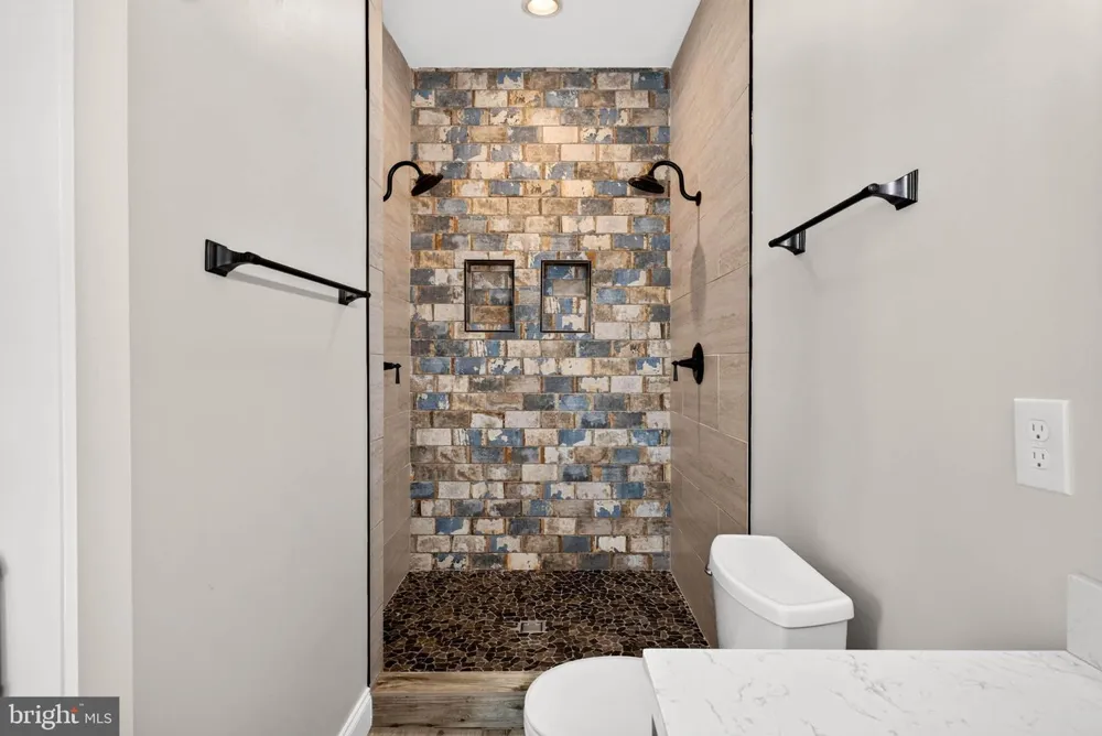 3802 GREENMOUNT AVENUE Baltimore, MD 21218