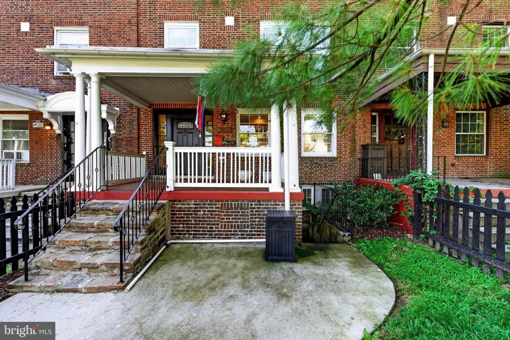 3802 GREENMOUNT AVENUE Baltimore, MD 21218