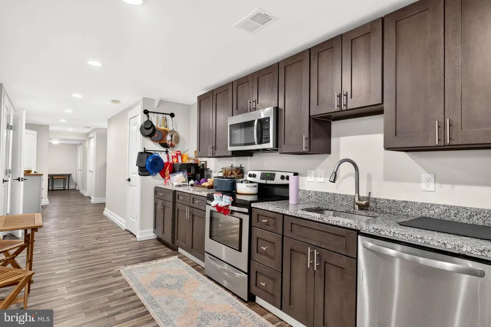 3802 GREENMOUNT AVENUE Baltimore, MD 21218