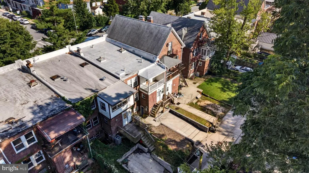 3802 GREENMOUNT AVENUE Baltimore, MD 21218