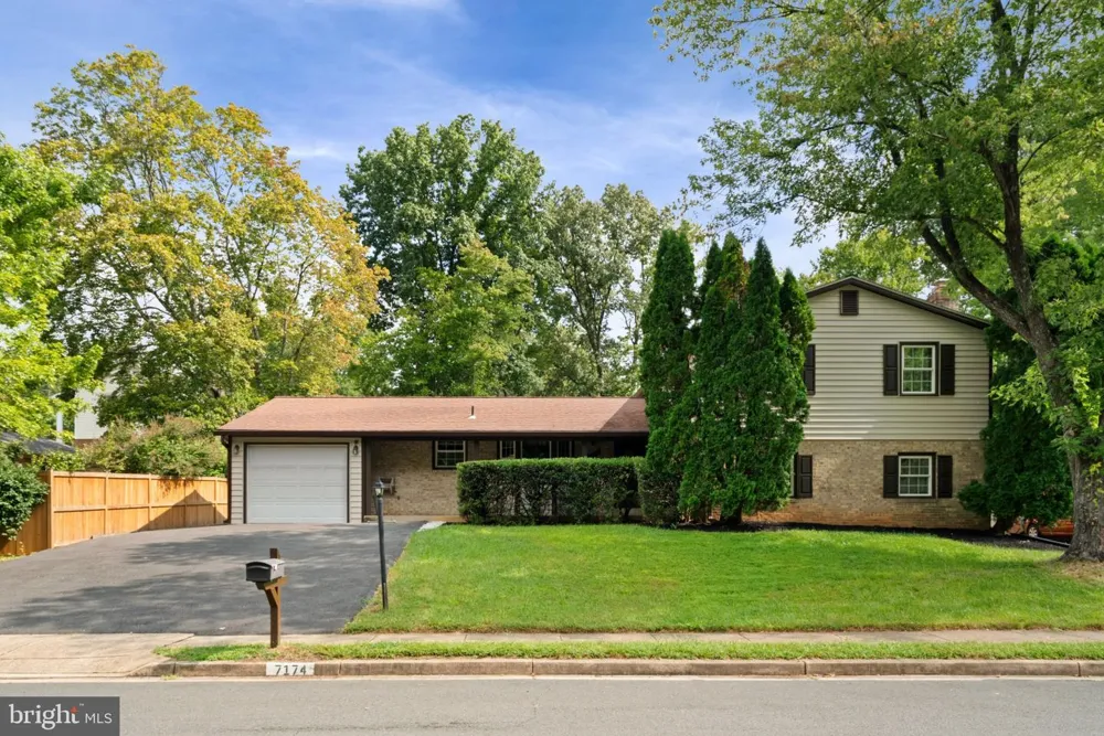 7174 GAME LORD DRIVE Springfield, VA 22153