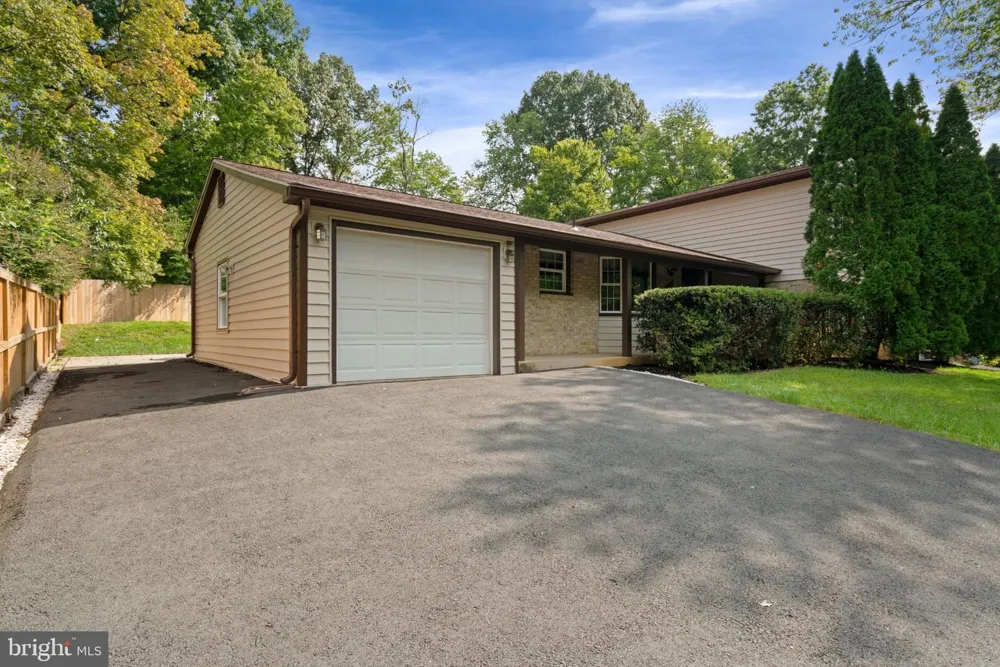 7174 GAME LORD DRIVE Springfield, VA 22153