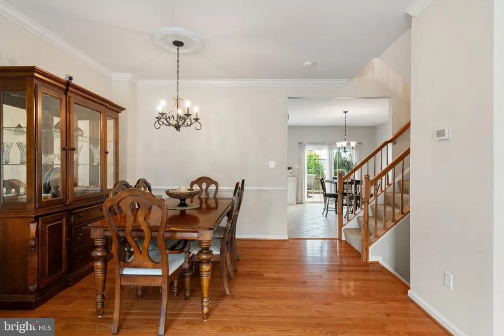 21757 LADYSLIPPER SQUARE Ashburn, VA 20147