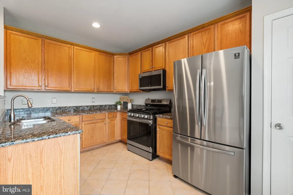 21757 LADYSLIPPER SQUARE Ashburn, VA 20147