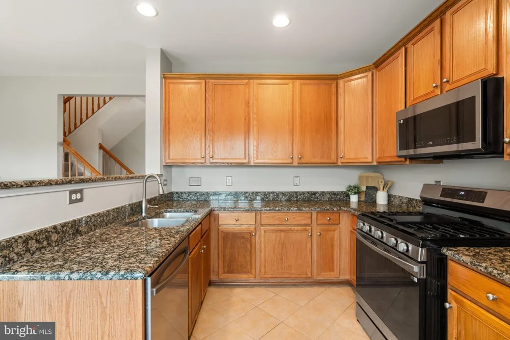 21757 LADYSLIPPER SQUARE Ashburn, VA 20147
