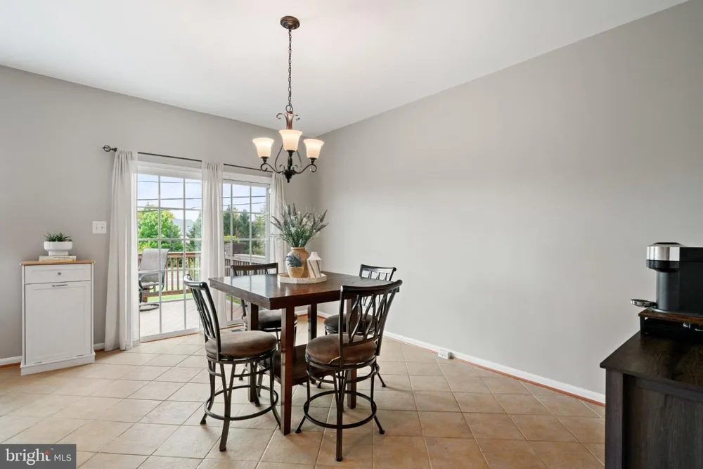 21757 LADYSLIPPER SQUARE Ashburn, VA 20147