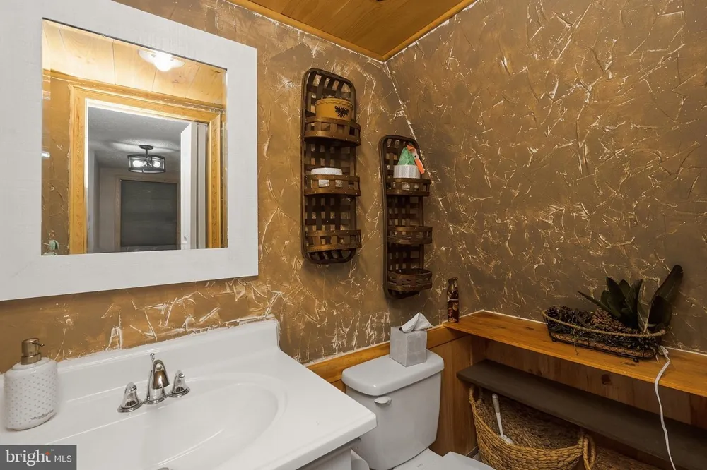 322 HEMLOCK ROAD Grantsville, MD 21536