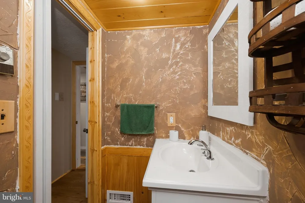 322 HEMLOCK ROAD Grantsville, MD 21536