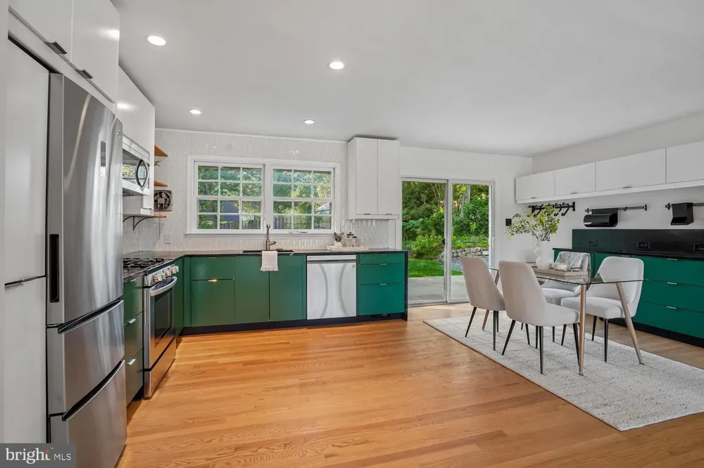 10316 MONROE COURT Fairfax, VA 22030