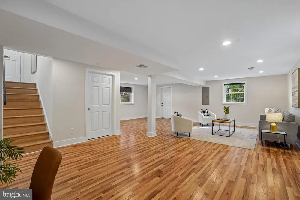 10316 MONROE COURT Fairfax, VA 22030