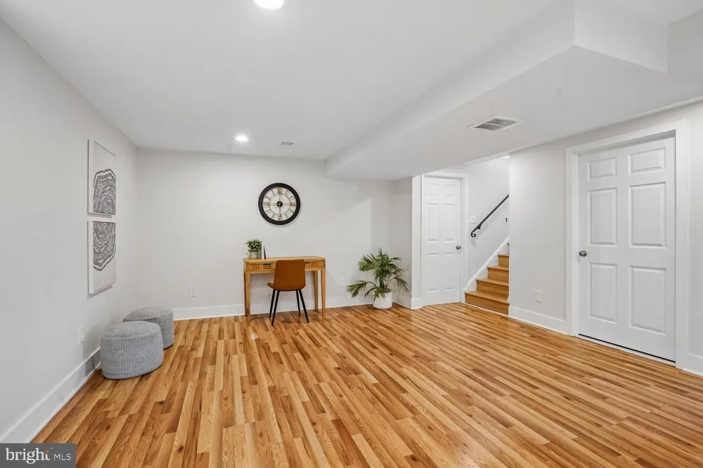 10316 MONROE COURT Fairfax, VA 22030