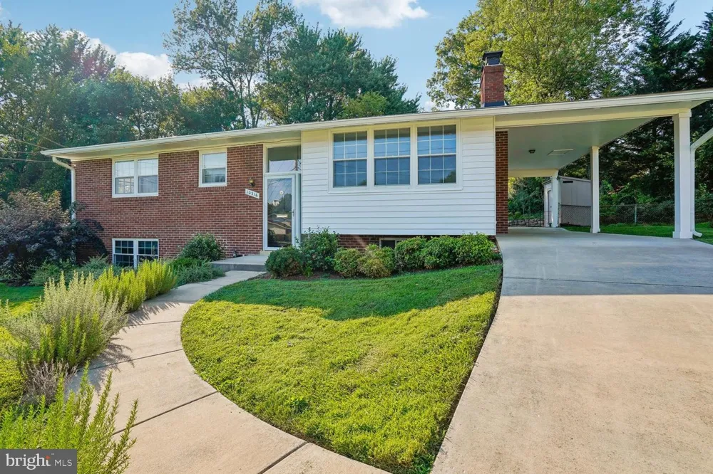 10316 MONROE COURT Fairfax, VA 22030