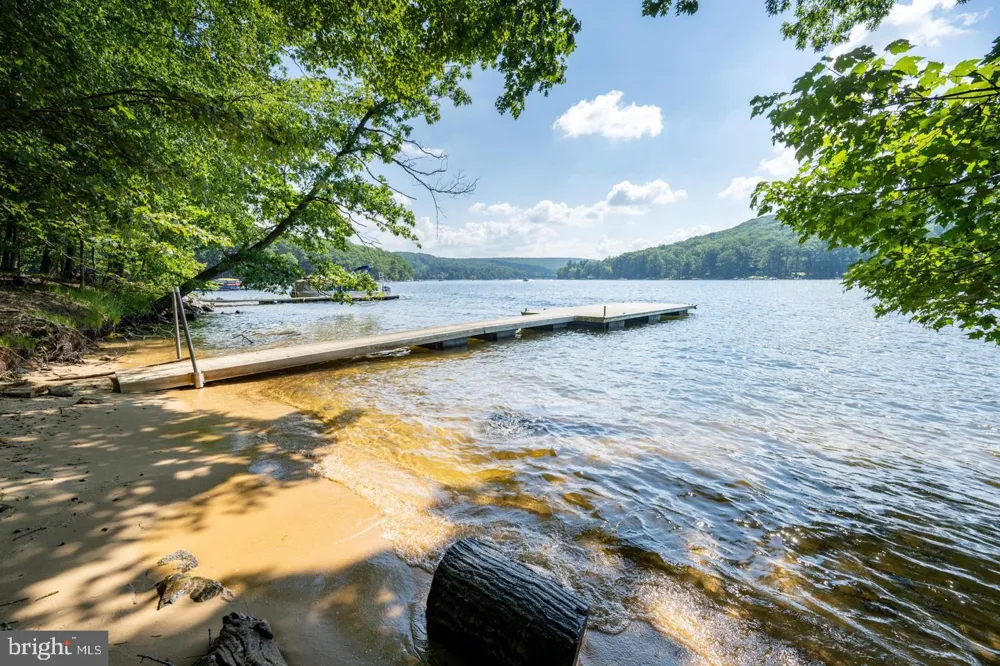2849 SHINGLE CAMP ROAD Oakland, MD 21550