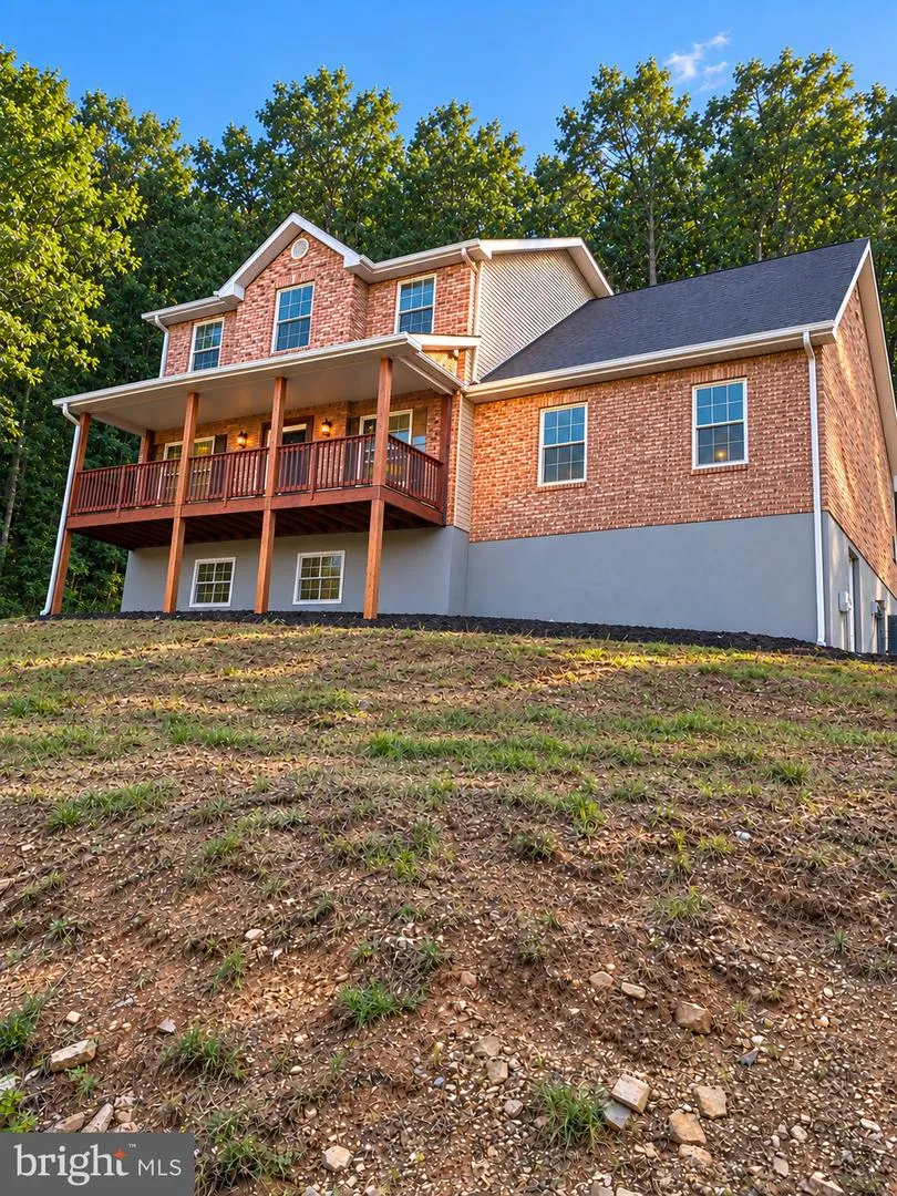1787 SPOHRS ROAD Berkeley Springs, WV 25411