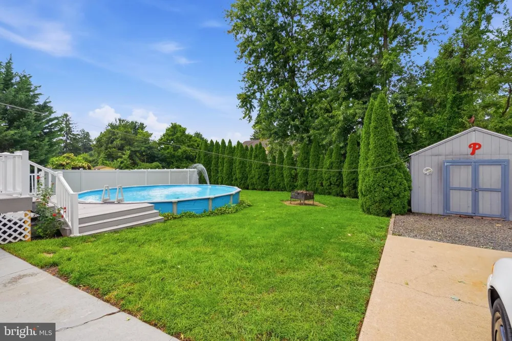 243 CRESTVIEW ROAD Hatboro, PA 19040