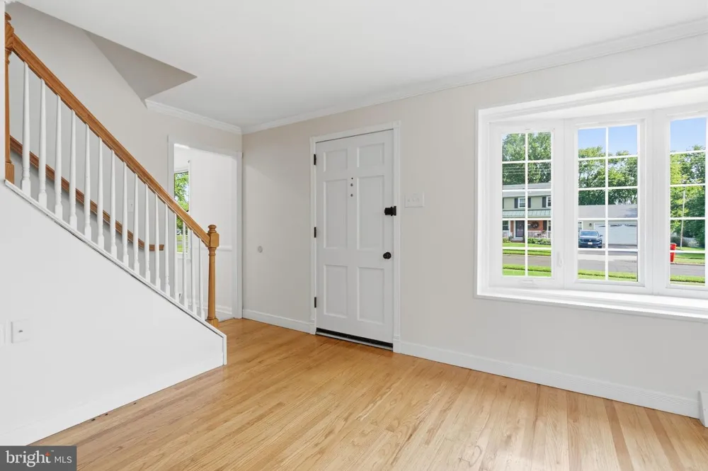 243 CRESTVIEW ROAD Hatboro, PA 19040