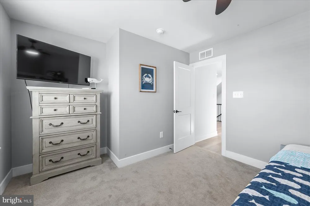39546 ADMIRAL ROAD North Bethany, DE 19930