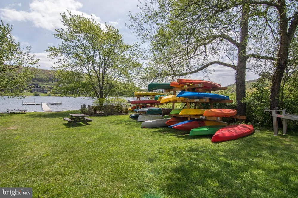 19 SLOPESIDE TERRACE #10E Mchenry, MD 21541