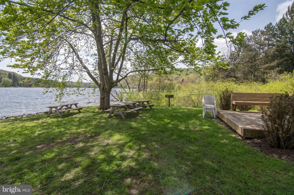 19 SLOPESIDE TERRACE #10E Mchenry, MD 21541