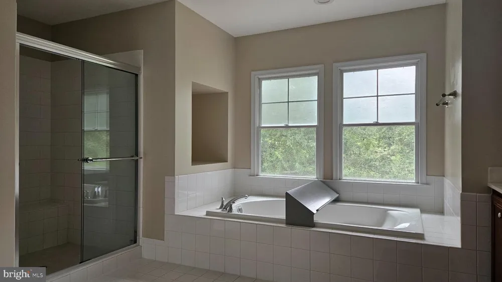 5688 TOWER HILL CIRCLE Alexandria, VA 22315
