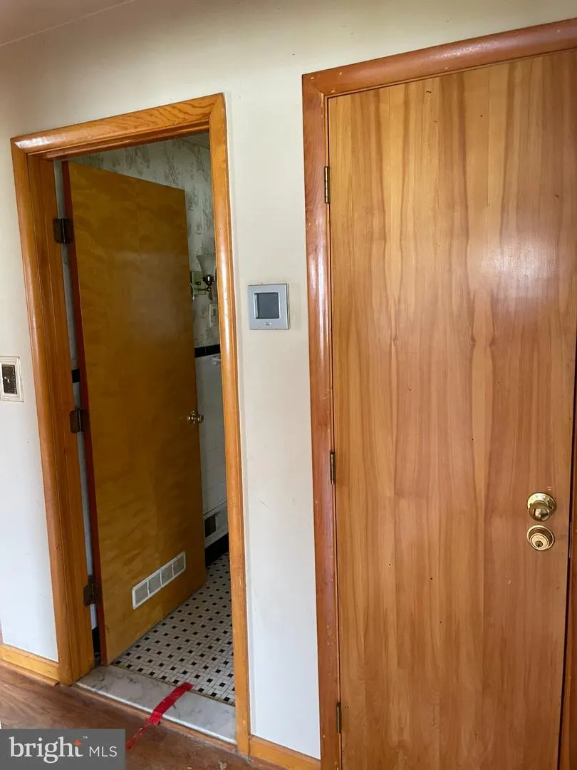 108 S LONGCROSS ROAD Linthicum Heights, MD 21090