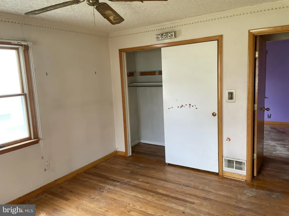 108 S LONGCROSS ROAD Linthicum Heights, MD 21090