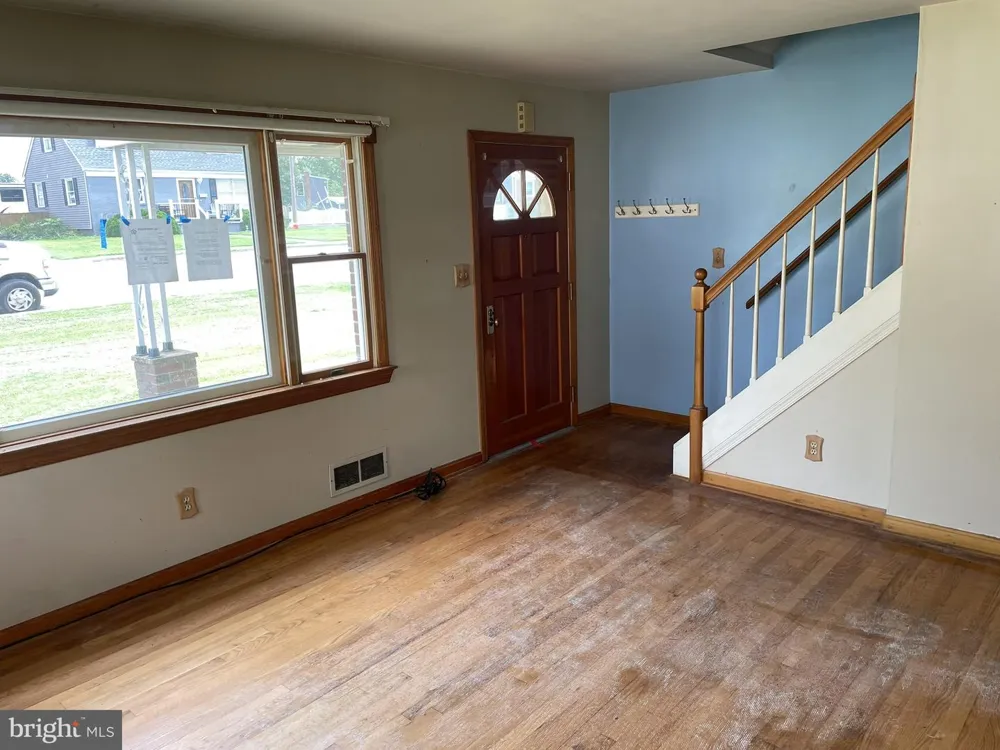 108 S LONGCROSS ROAD Linthicum Heights, MD 21090