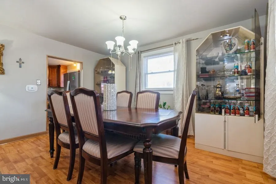 212 3RD AVENUE W Cherry Hill, NJ 08002