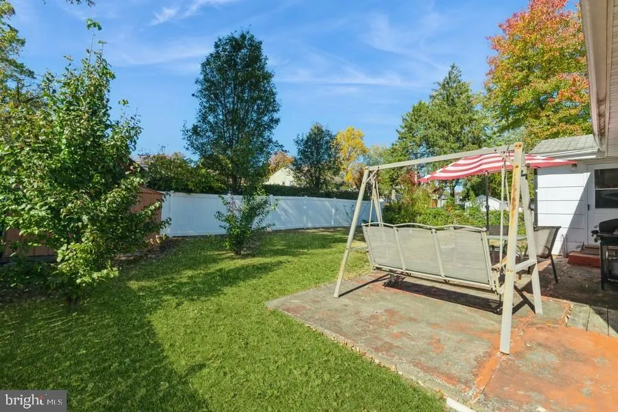 212 3RD AVENUE W Cherry Hill, NJ 08002