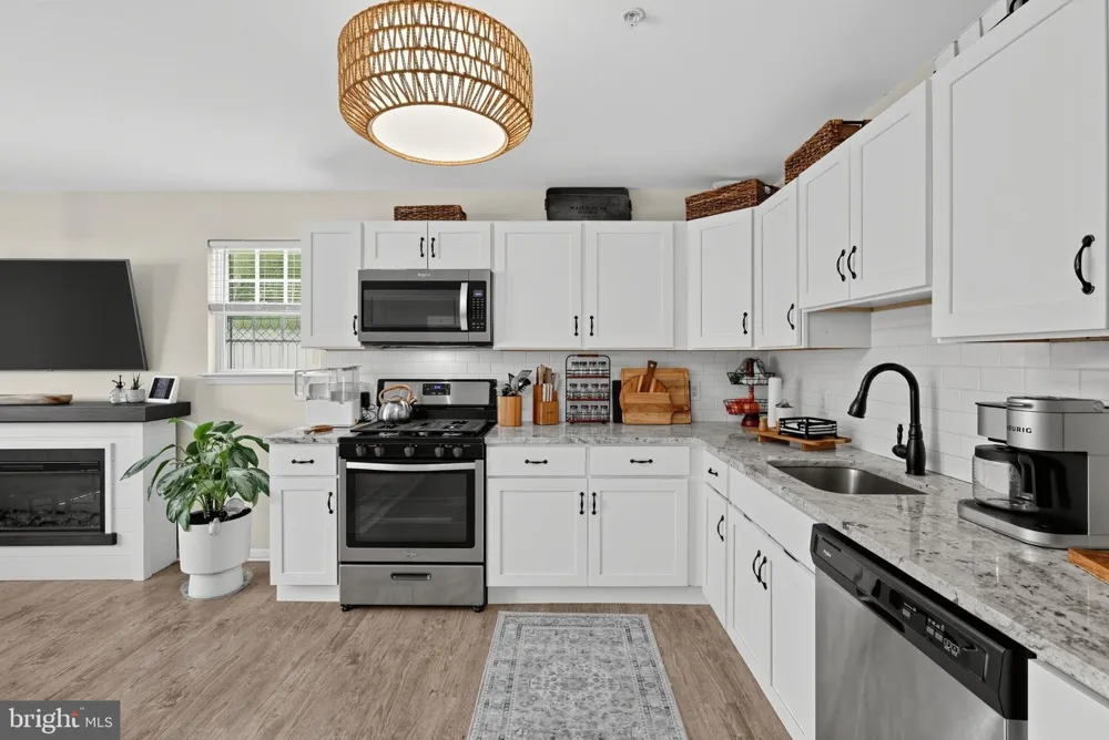 811 SUNFLOWER WAY Mantua, NJ 08051