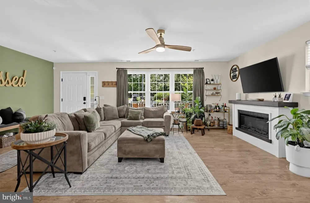 811 SUNFLOWER WAY Mantua, NJ 08051