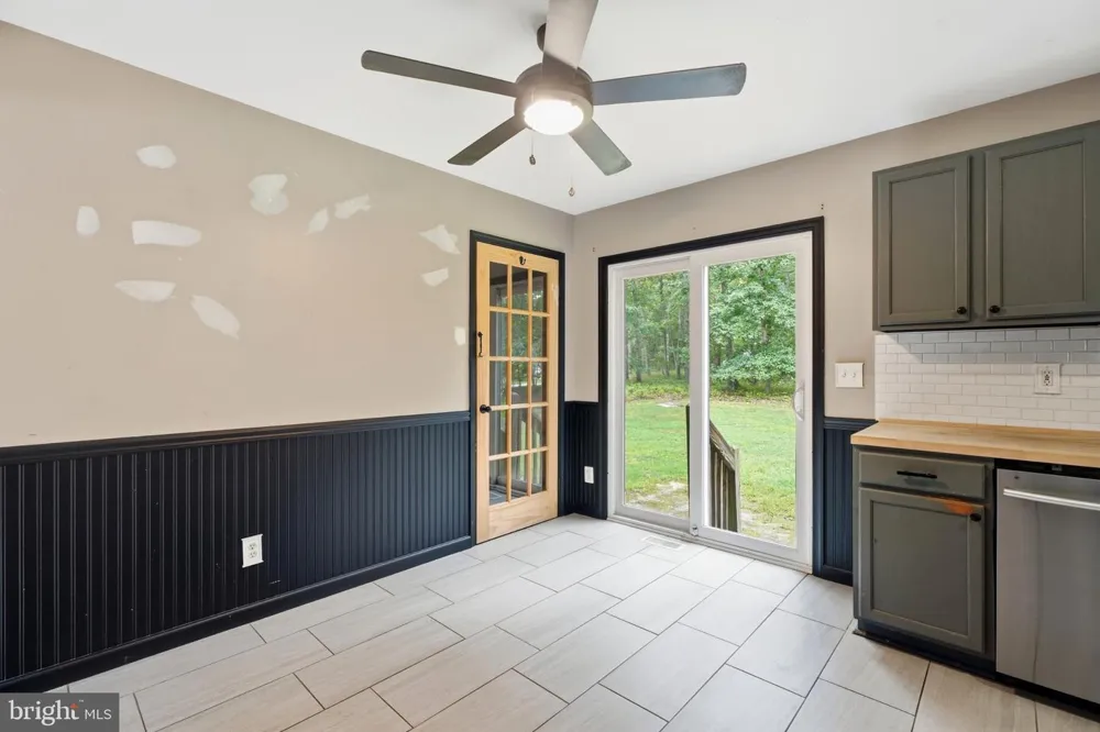 105 MCCURDY AVENUE Franklinville, NJ 08322