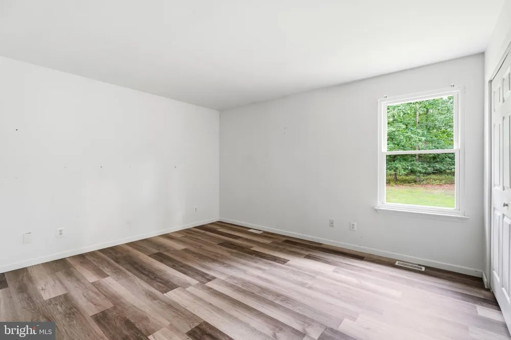 105 MCCURDY AVENUE Franklinville, NJ 08322