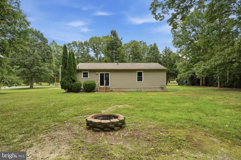 105 MCCURDY AVENUE Franklinville, NJ 08322