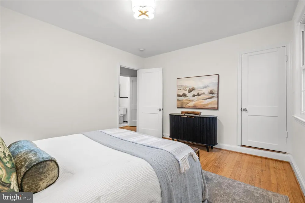 317 E CUSTIS AVENUE #A Alexandria, VA 22301