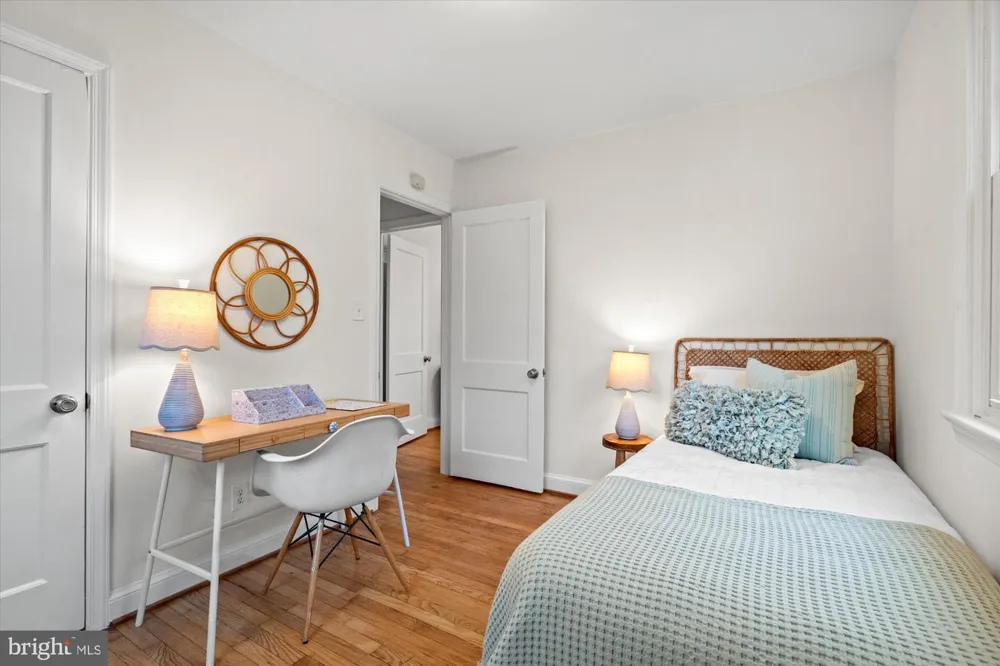317 E CUSTIS AVENUE #A Alexandria, VA 22301